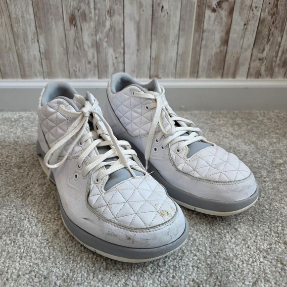 Men's Jordan Sneakers Size 11.5 White and Gray - Picture 2 of 7